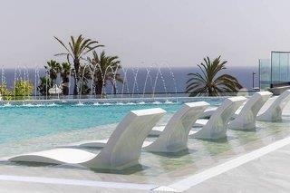 Puerto del Carmen (Playa Grande) - Los Pueblos